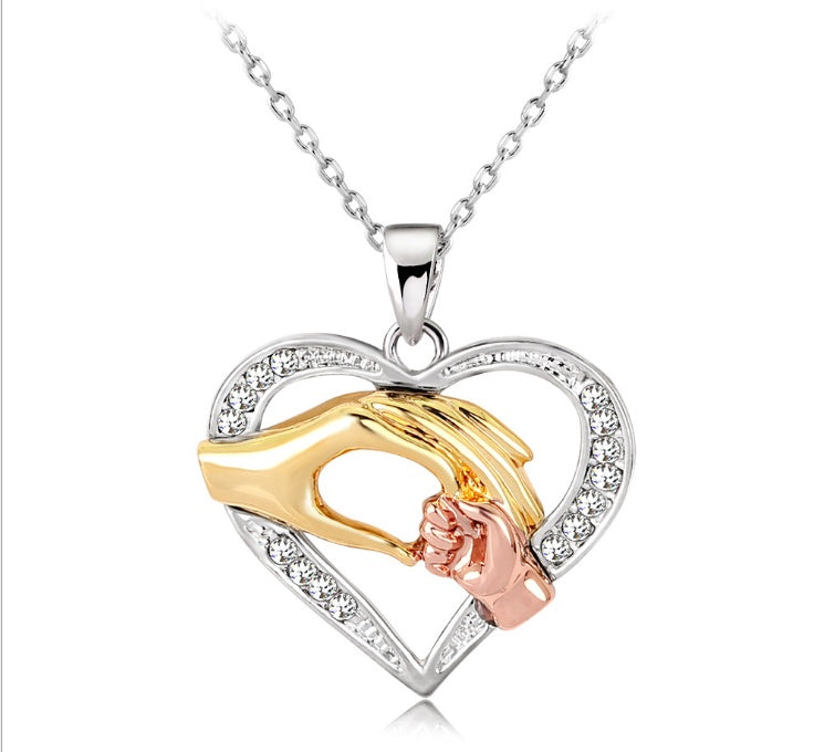 プチプラアクセサリー愛と絆を象徴するハートモチーフ