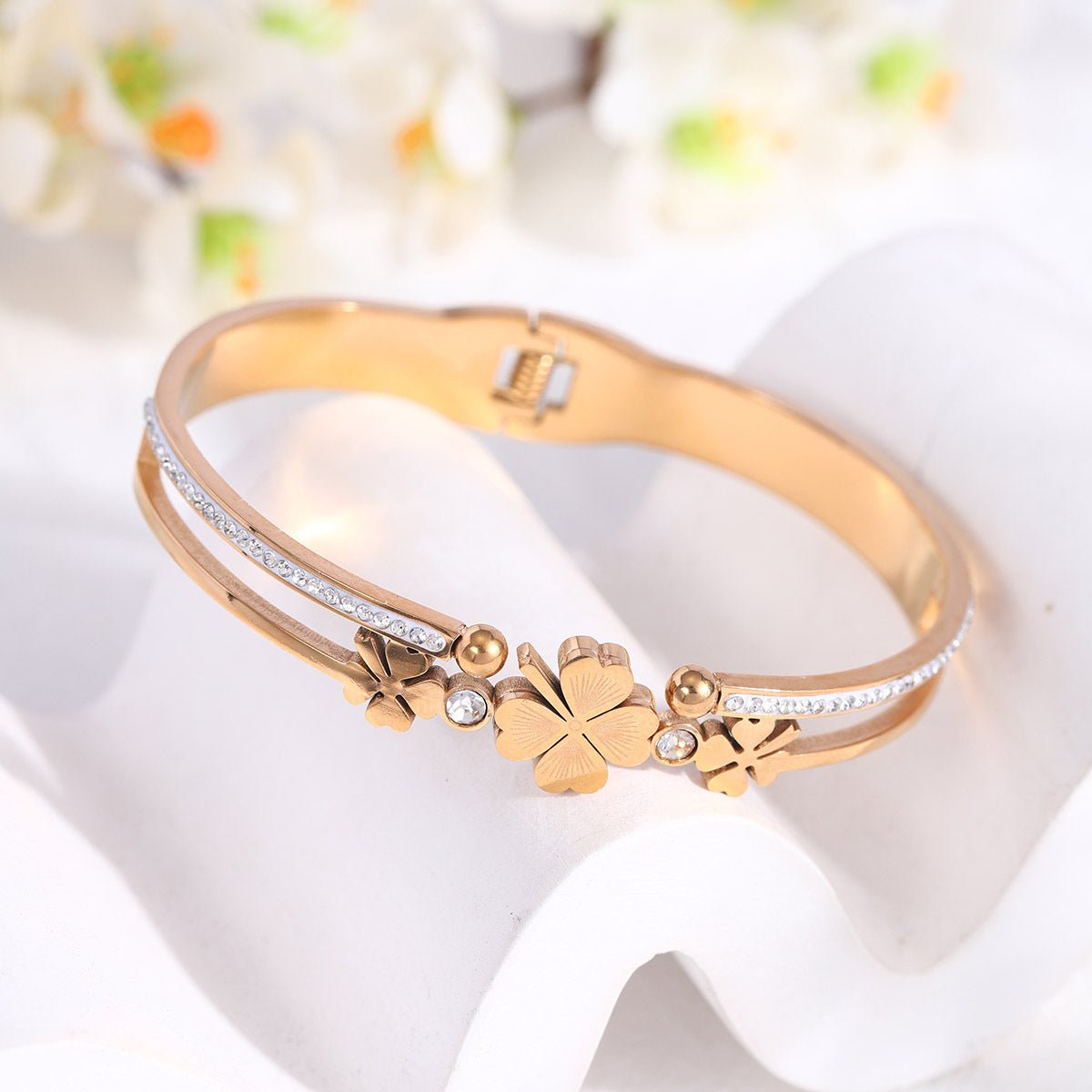 ダブルレイヤー 四つ葉のクローバーブレスレット - LOMEO