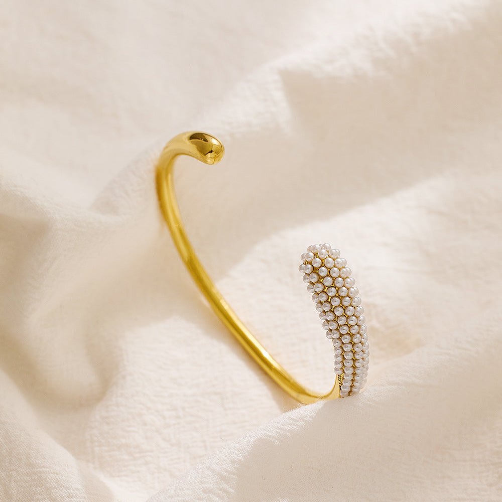 ゴールドパールタイタニウムブレスレット - LOMEO