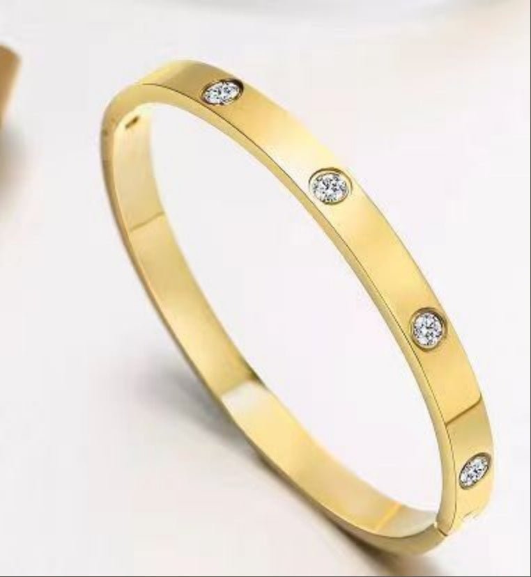 プチプラネックレス 14Kゴールドプレート フレンドシップラブバングル