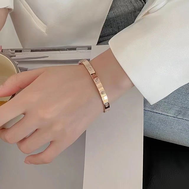 プチプラネックレス 14Kゴールドプレート フレンドシップラブバングル