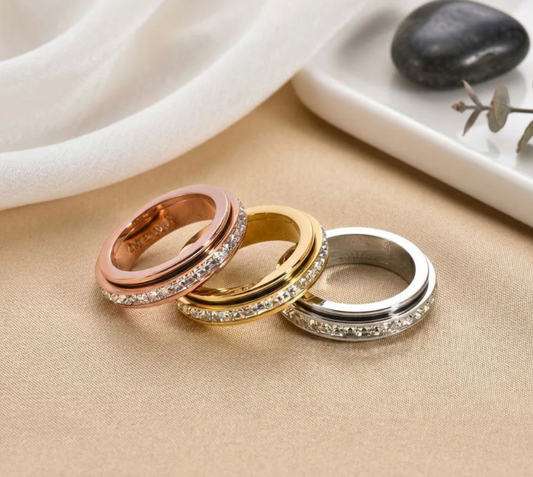 【全3色】そっと、心を整えるリング — Spinner Ring
