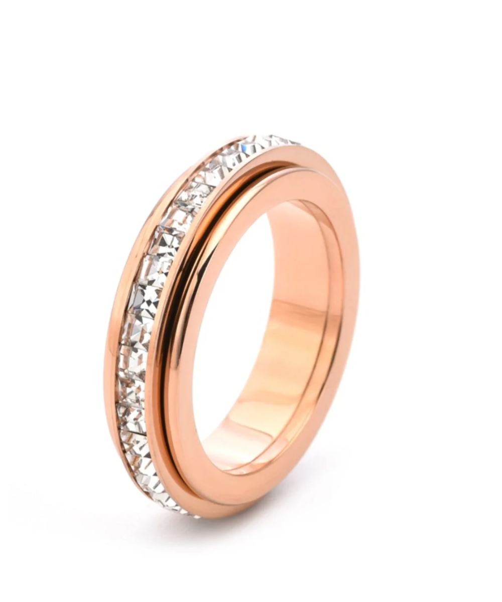 【全3色】そっと、心を整えるリング — Spinner Ring