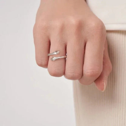 Love Hug Ring/愛のハグリング - LOMEO