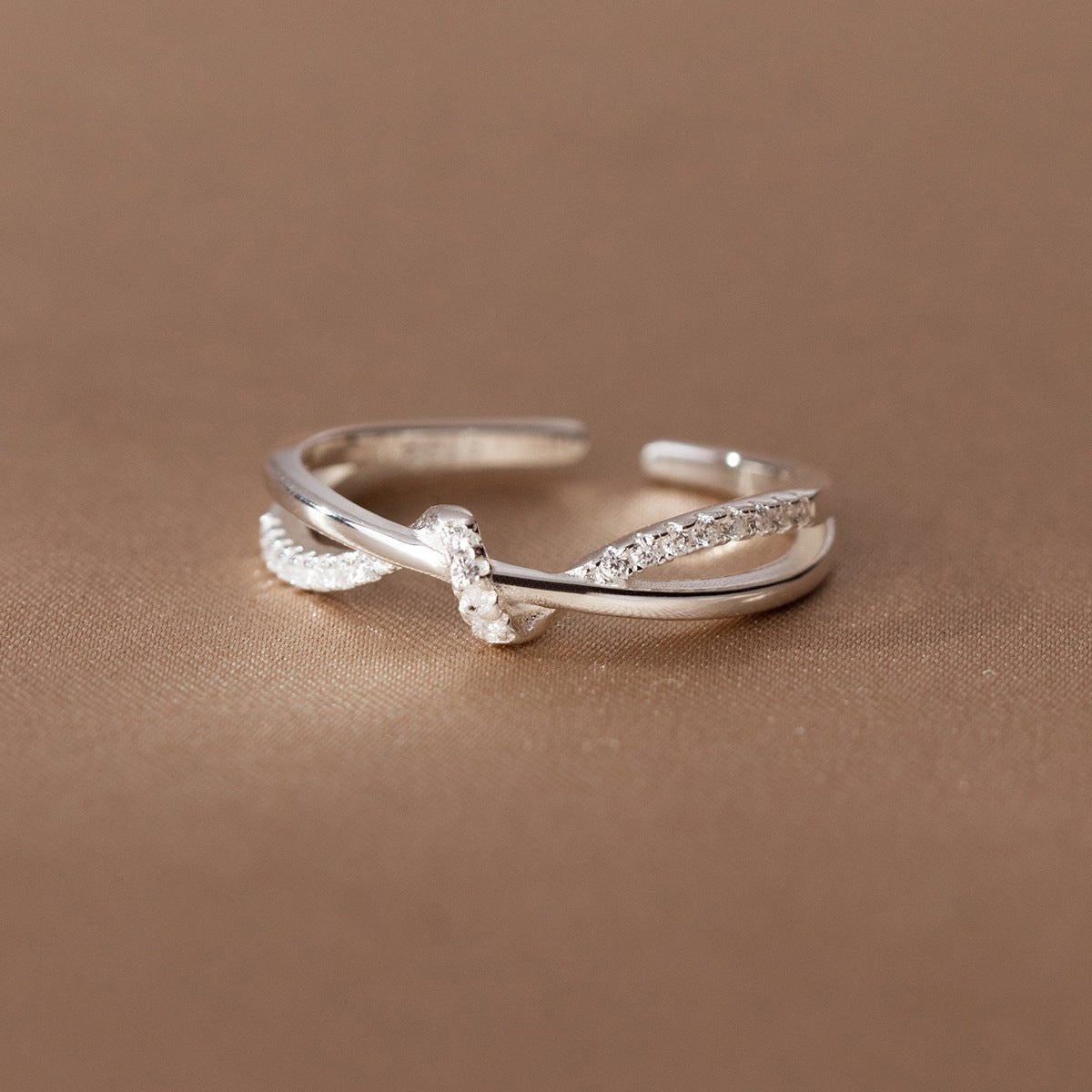 New Simple Hollow Double - layer Diamond Winding Knotted Ring - LOMEO