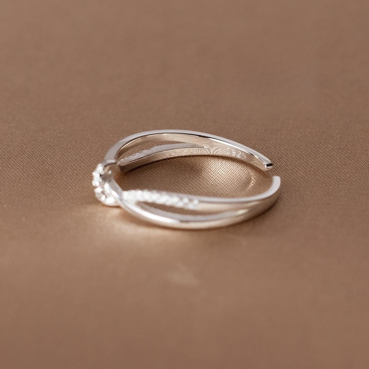 New Simple Hollow Double - layer Diamond Winding Knotted Ring - LOMEO