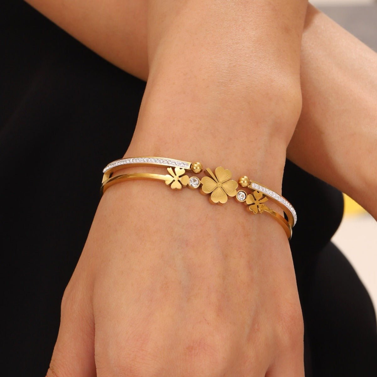 プチプラネックレス ダブルレイヤー 四つ葉のクローバーブレスレット